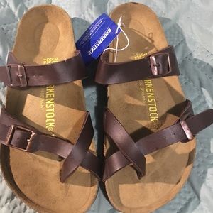 Brown birkenstock’s size 7/7.5!!